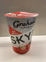 Skyr strawberry Icelandic style yogurt