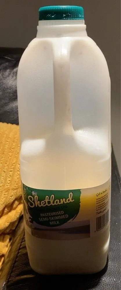 Pasteurised Semi-Skimmed Milk