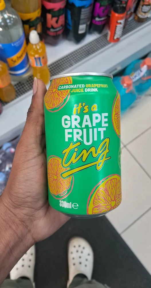 Sparkling Grapefruit Flavoured Beverage