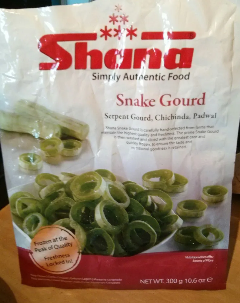 Snake Gourd, Serpent Gourd, Chichinda, Padwal