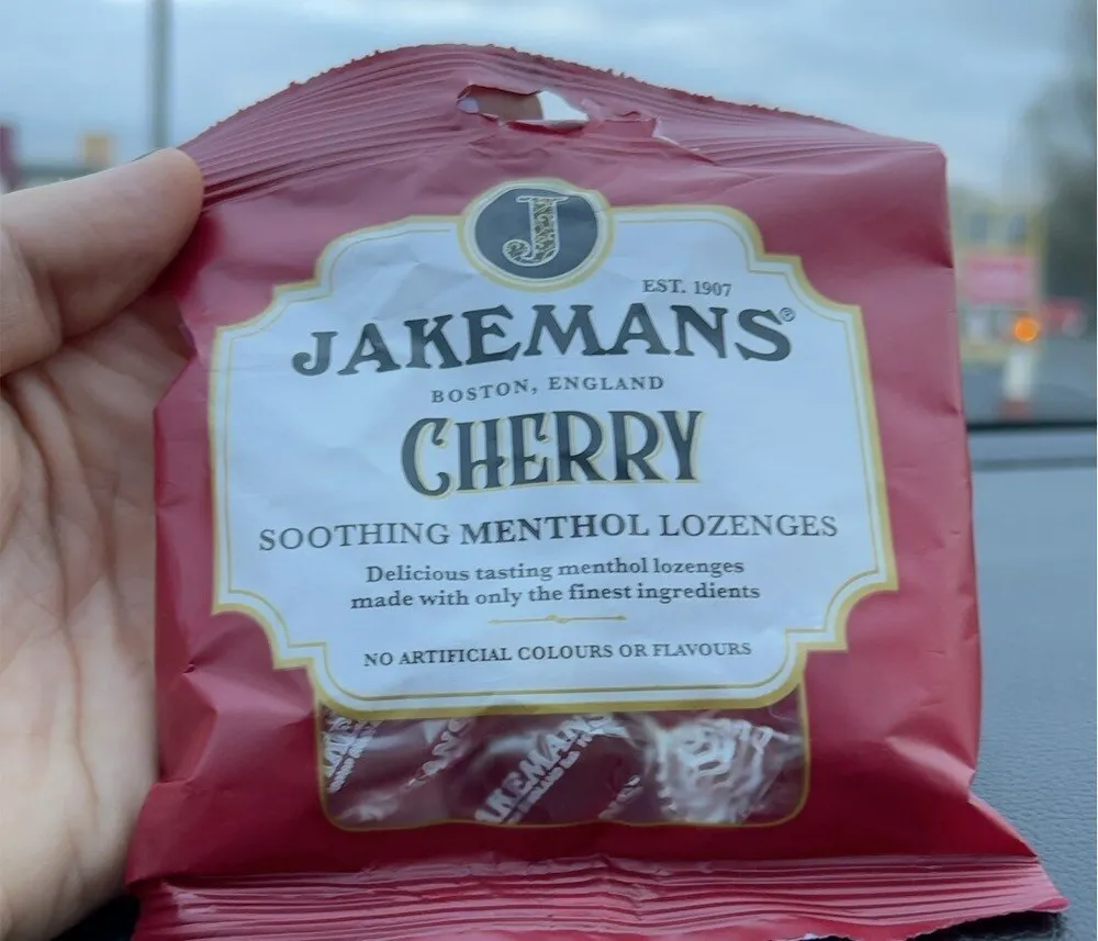 Jakemans Cherry