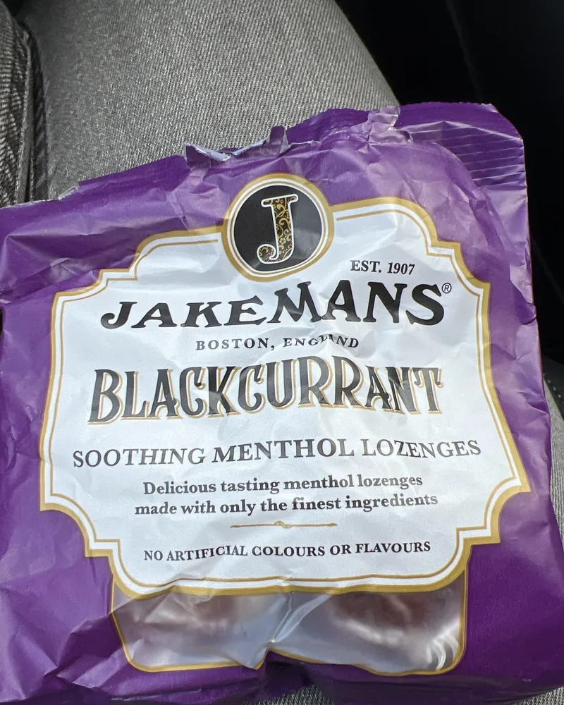 BLACKCURRANT SOOTHING MENTHOL LOZENGES