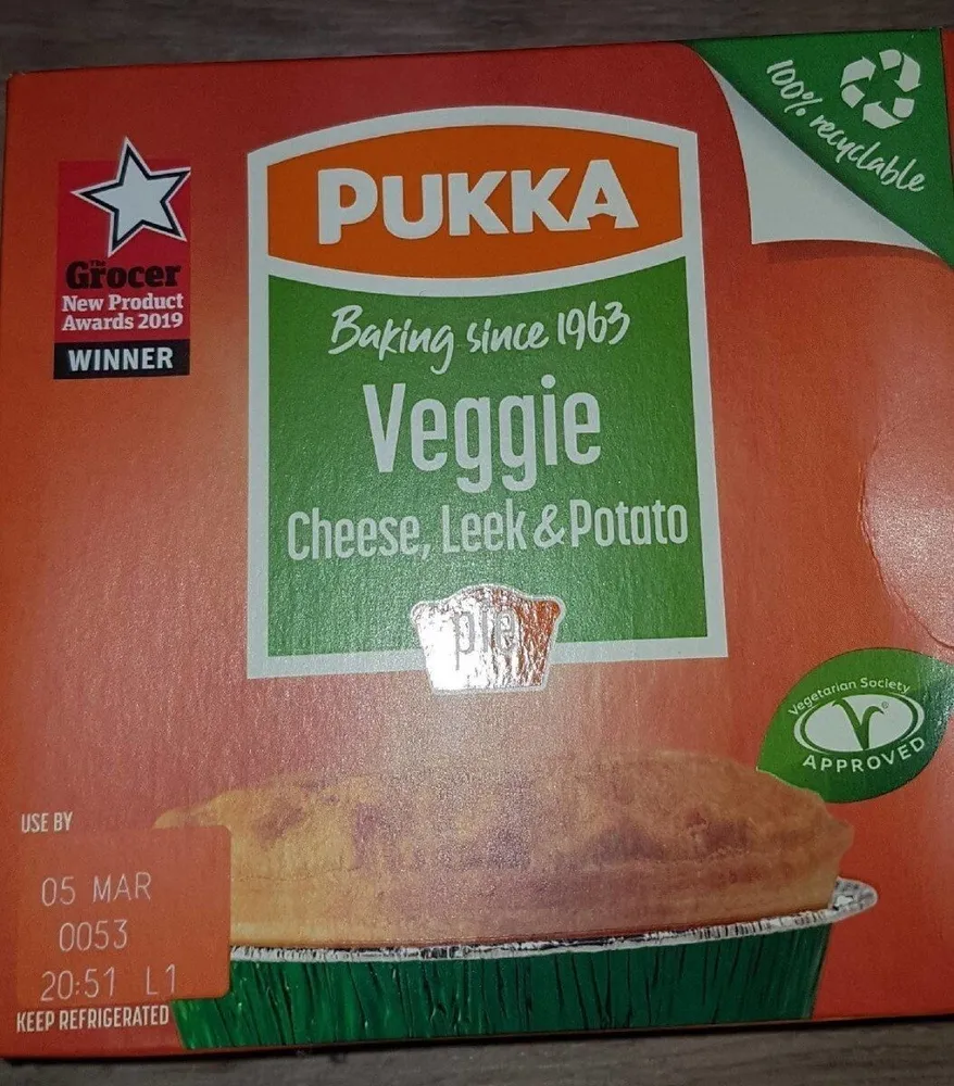 Veggie cheese, leek & potato pie
