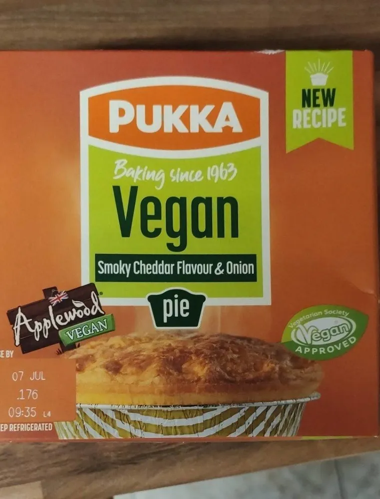 Vegan smoky cheddar flavour and onion