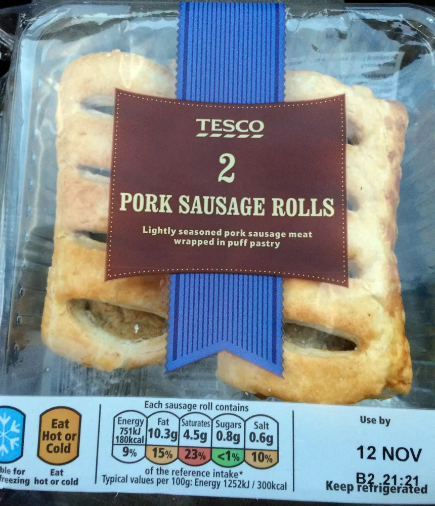 2 pork sausages rolls