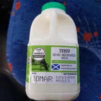 Tesco Semi-skimmed Milk 568Ml / 1Pint
