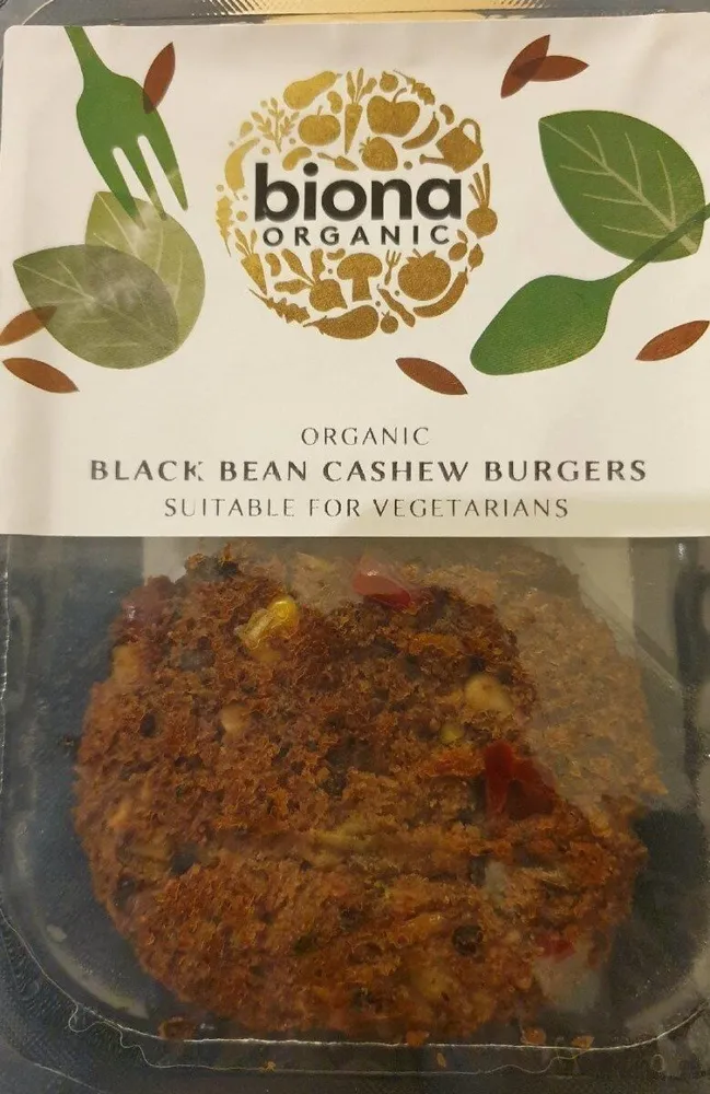 Black bean cashew burgers