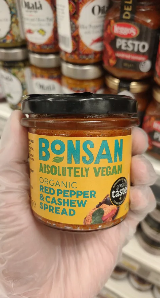 Red pepper & cashew spread