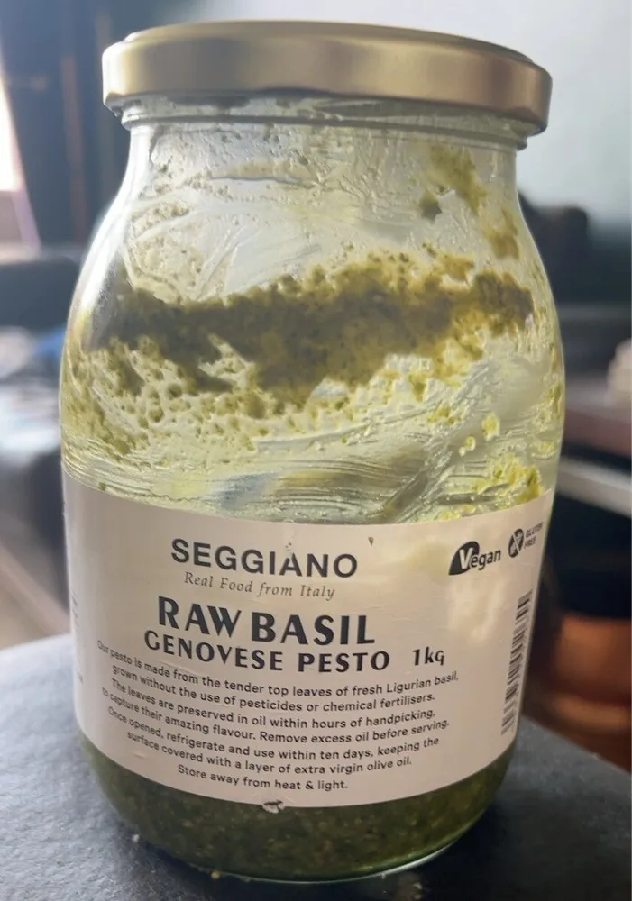 raw basil genovese pesto
