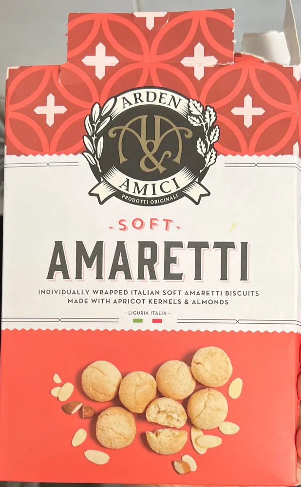 amaretti biscuit