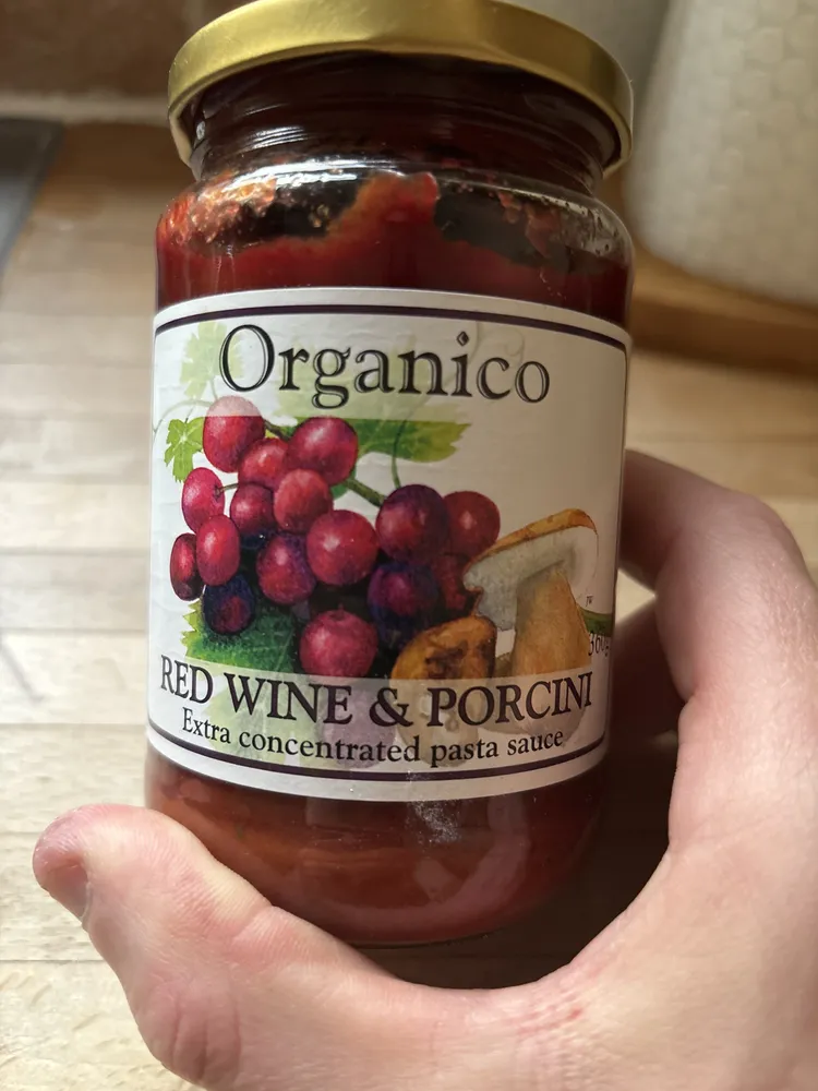 Red Wine & Porcini Extra concentrated pasta sauce