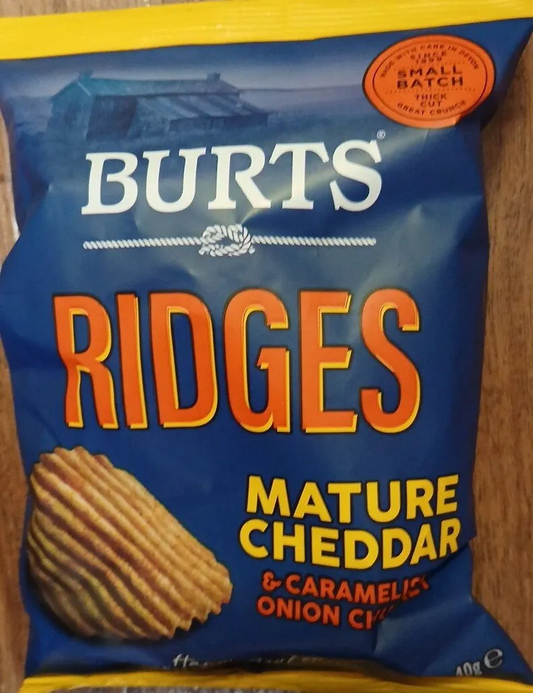 Ridges Mature Cheddar & Caramelised Onion Chutney