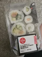 salmon futomaki selection