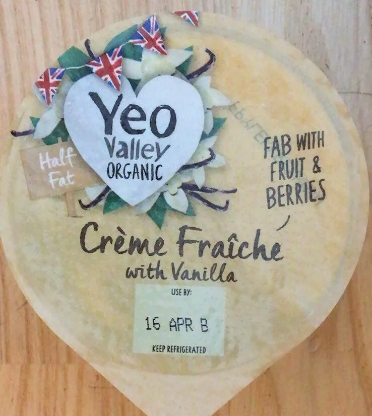 Creme fraiche with vanilla