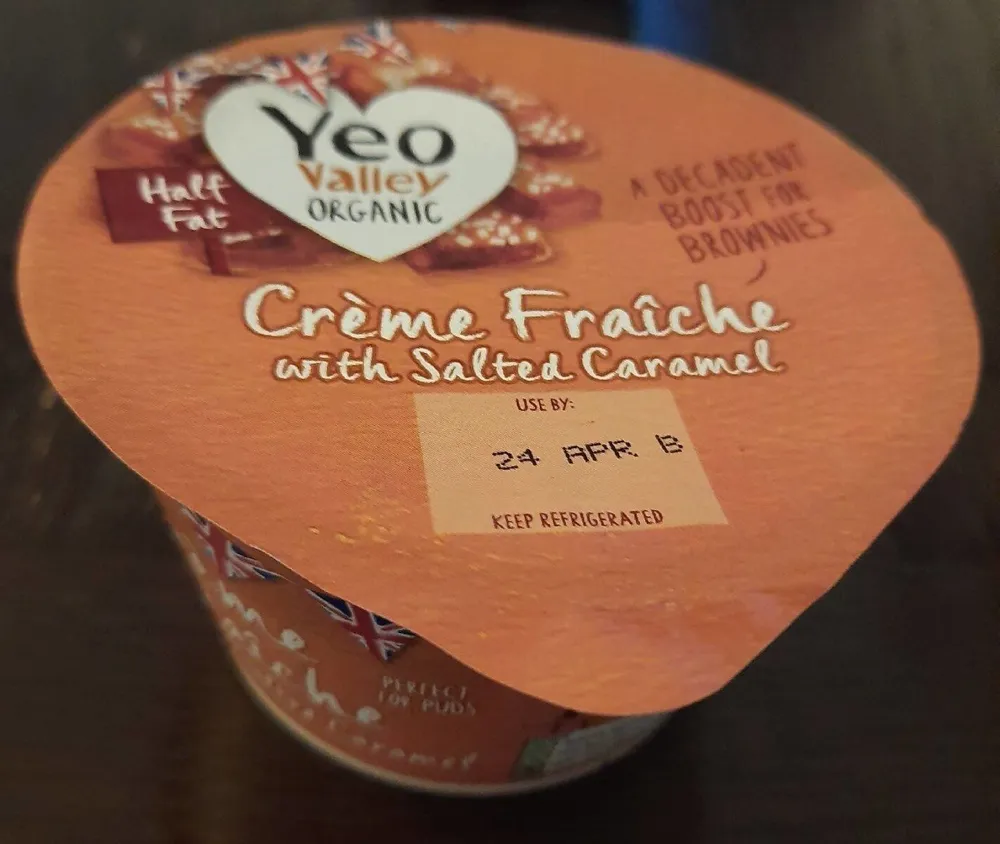 Crėme Fraîche with salted Caramel