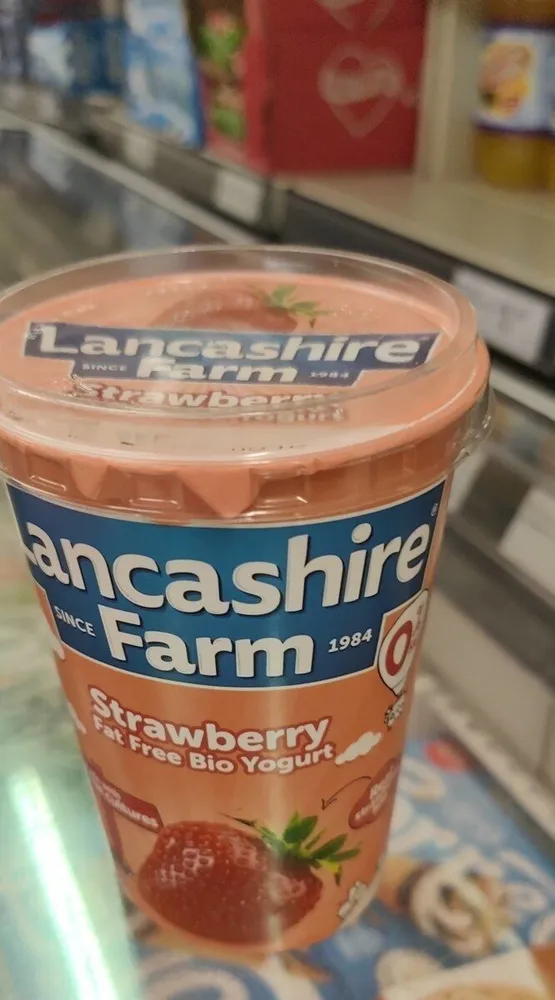 Strawberry fat free bio yoghurt