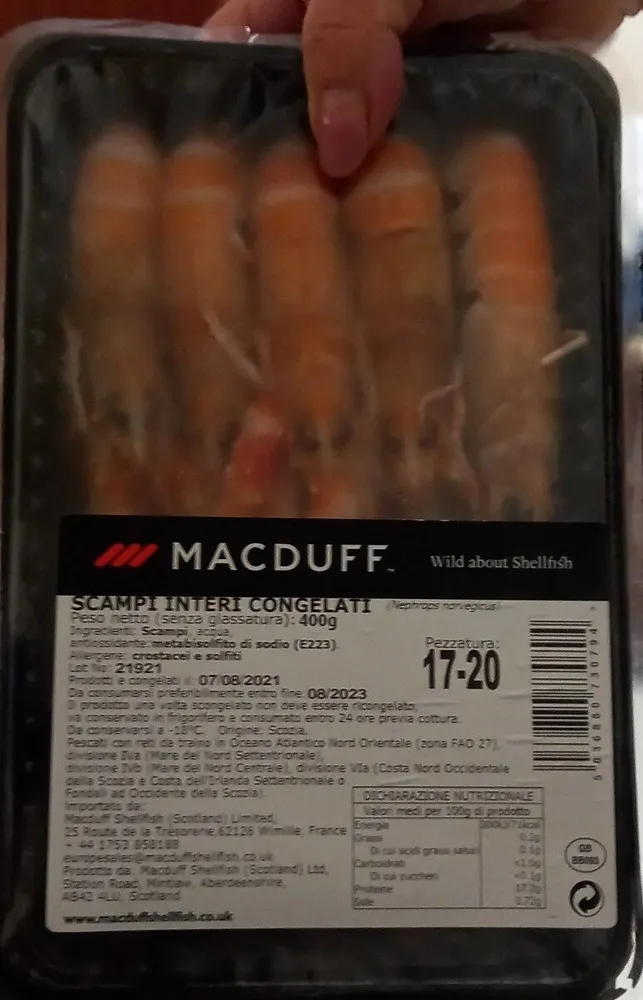 Scampi interi congelati