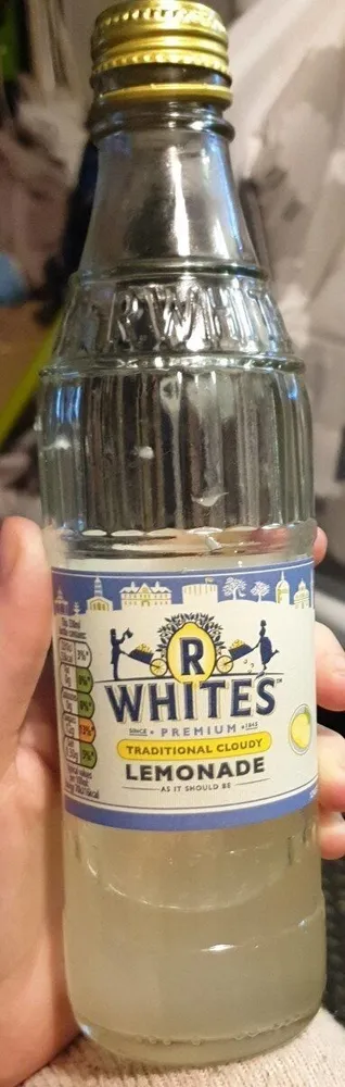 traditional cloudy lemonade