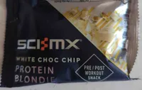 WHITE CHOC CHIP PROTEIN BLONDIE