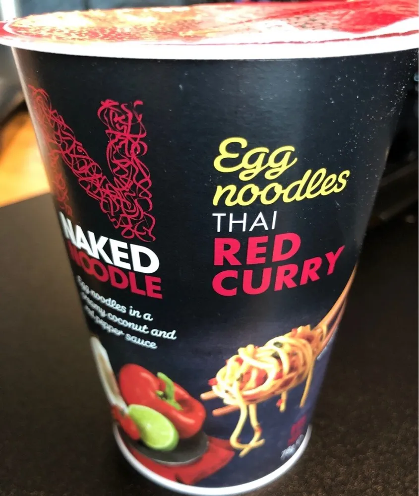 Egg noodles thai red curry
