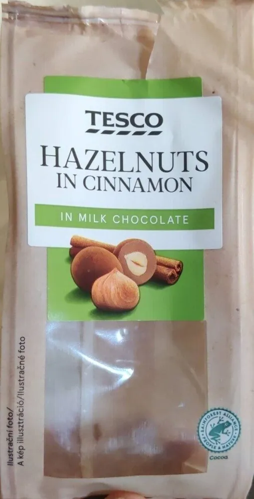Hazelnuts in cinnamon