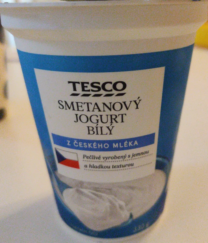 Smetanový jogurt bílý