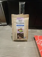 Raisins in Milk Chocolate