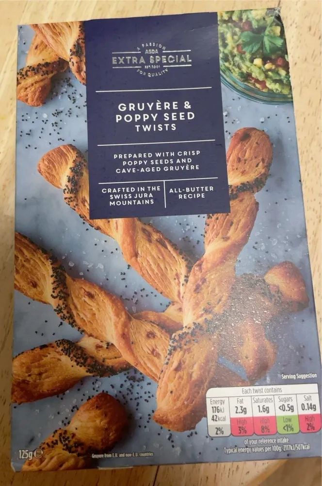 Gruyere & poppy seed twist