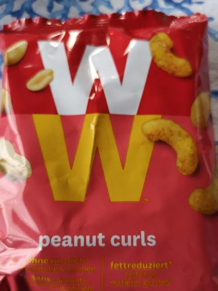 Peanut curls