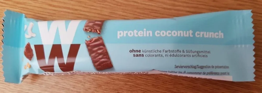 Protein coconut crunch