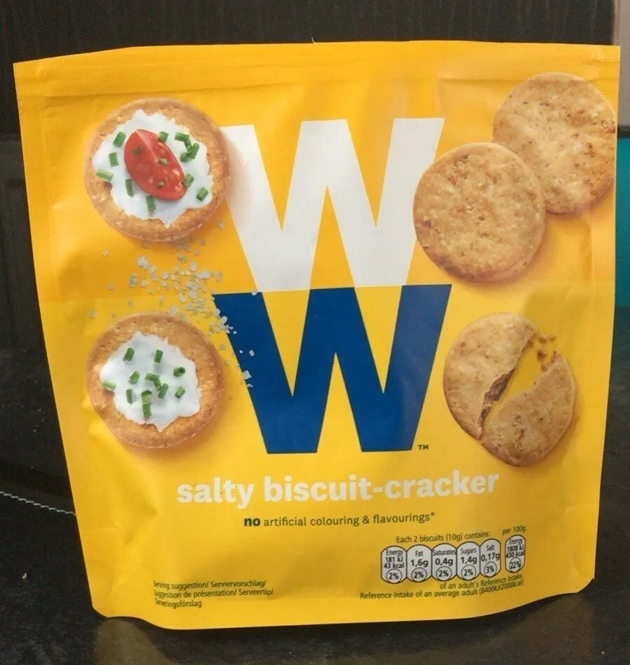 Salty biscuit-cracker