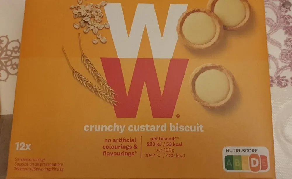 Crunchy custard biscuit