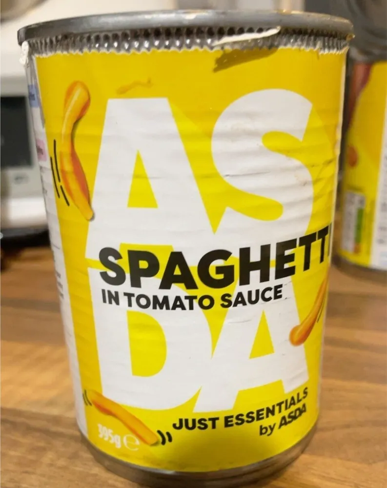 Spaghetti in tomato sauce