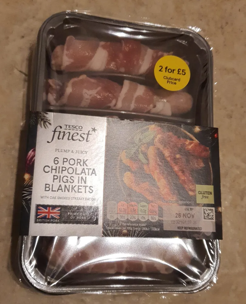 Pork chipolata pigs in blankets