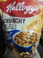 Crunchy müsli peanut butter