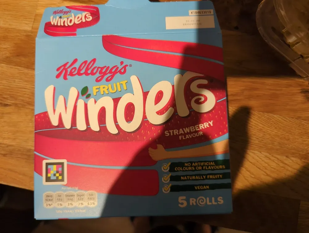 FRUIT WINDERS STRAWBERRY FLAVOUR