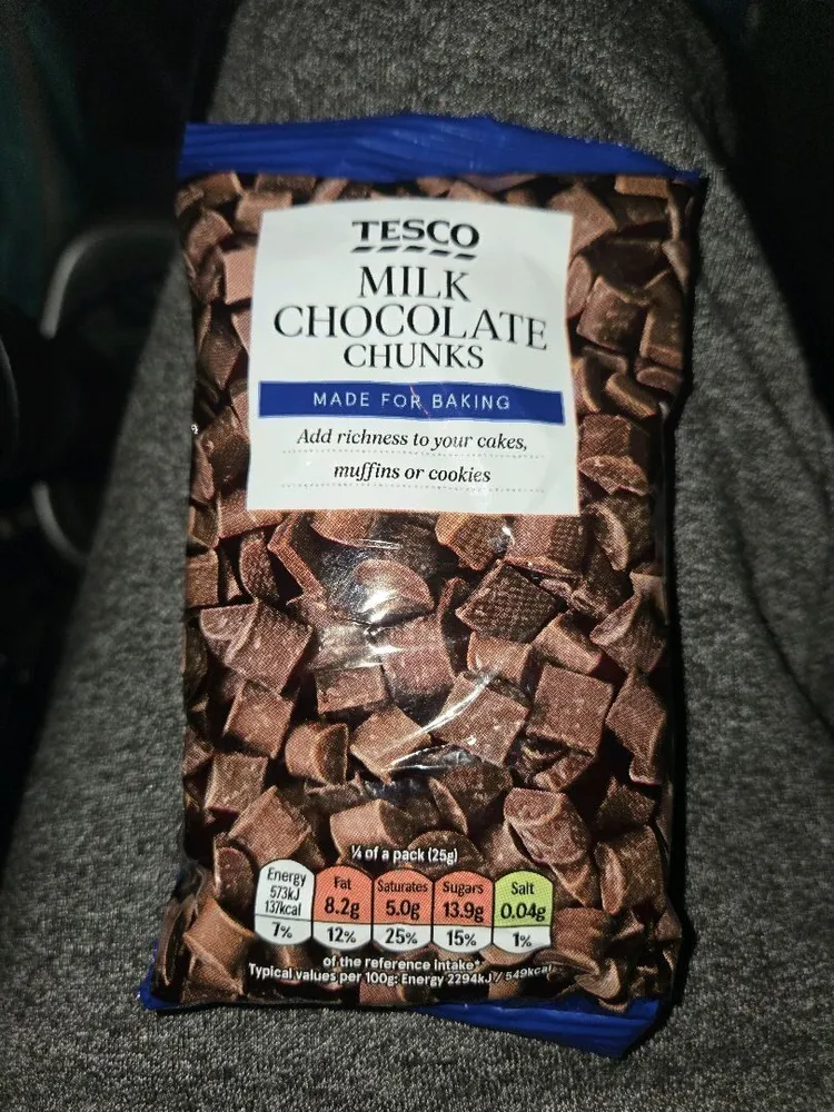 MILK CHOCOLATE CHUNKS