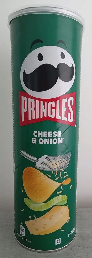 Pringles Cheese & onion