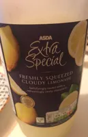 Freshly squeezed cloudy lemonade
