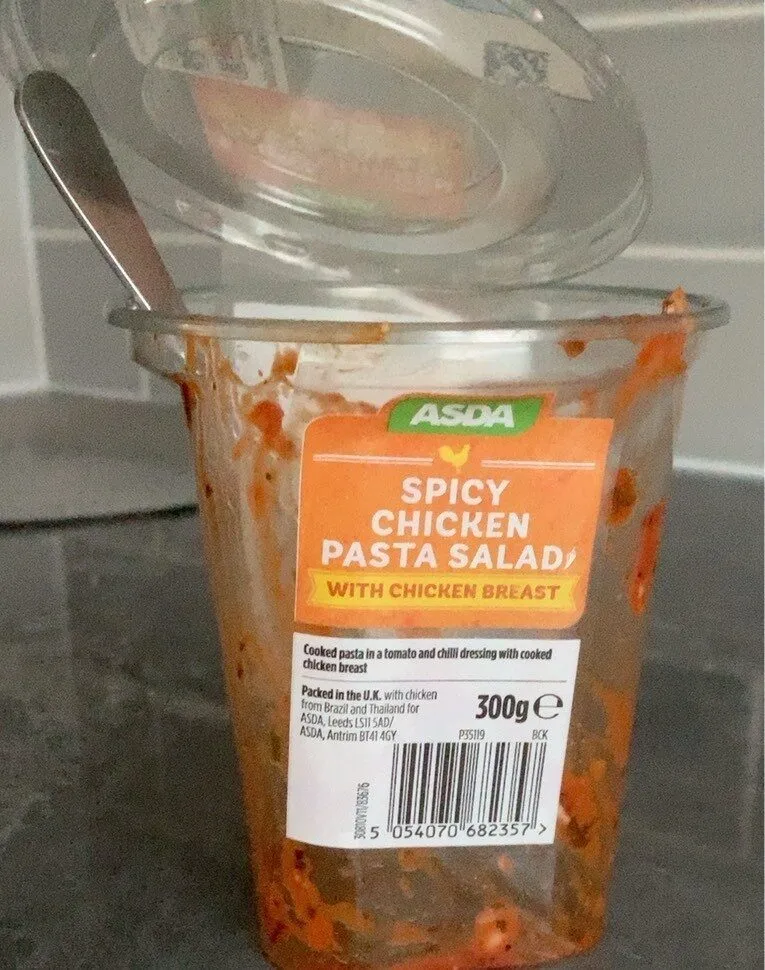 Spicy chicken pasta salad