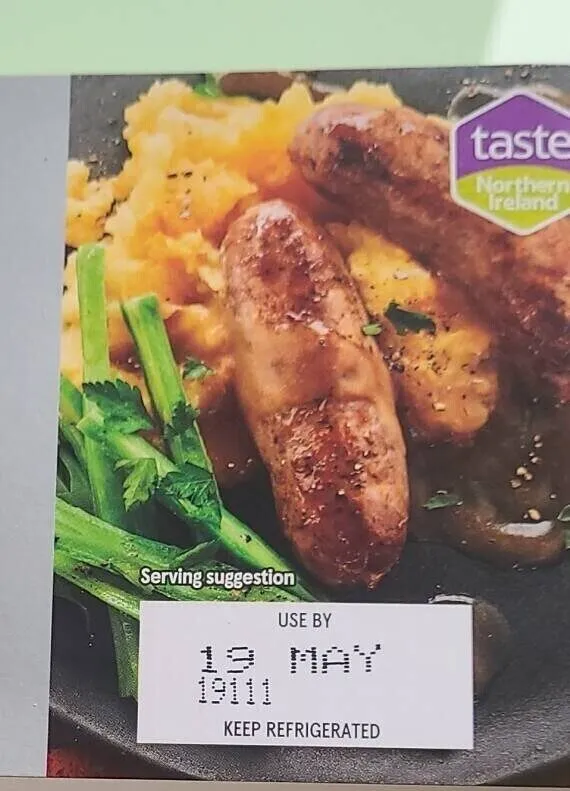 Beef and black pepper sausages