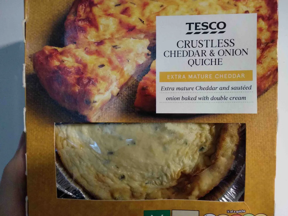 Crustless Cheddar & Onion Quiche