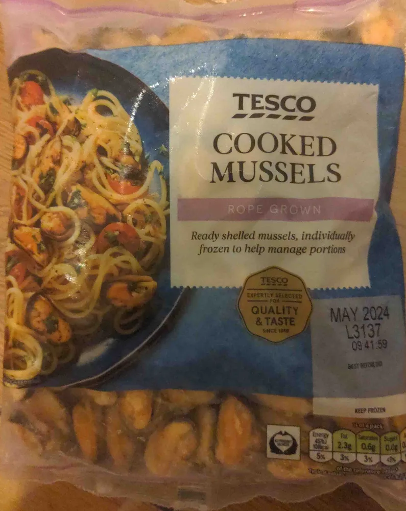 Cooked mussels