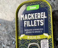 Mackerel fillets in olive oil