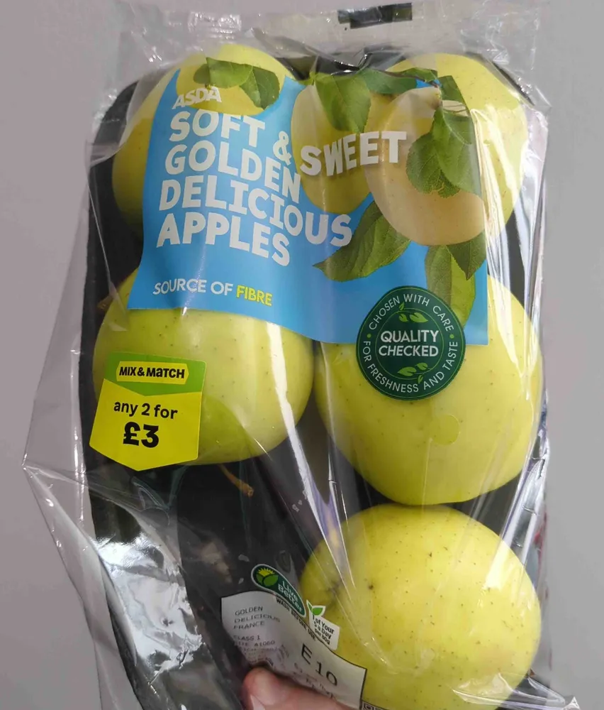 Soft + sweet golden delicious apples