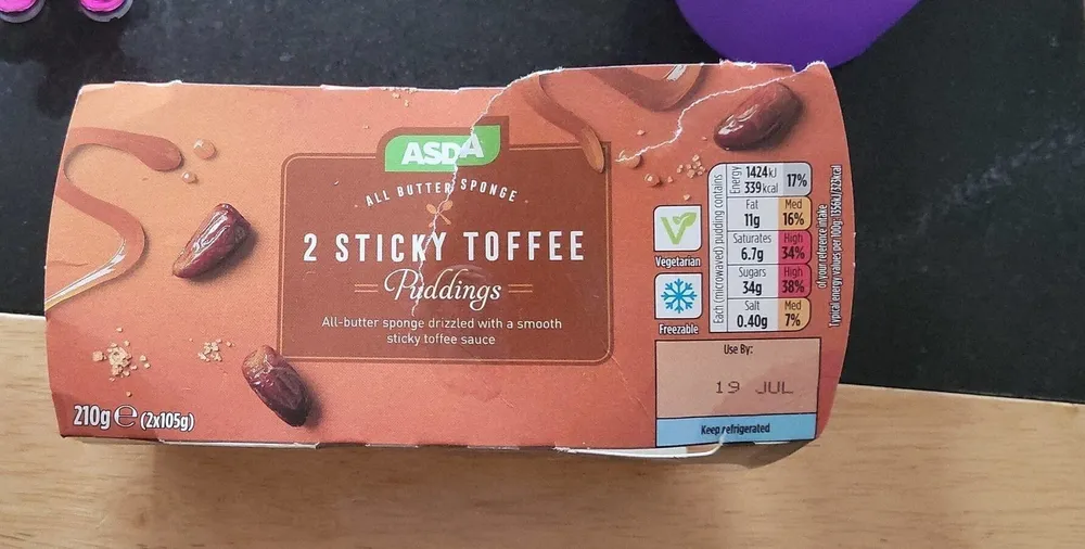 Sticky toffee puddings