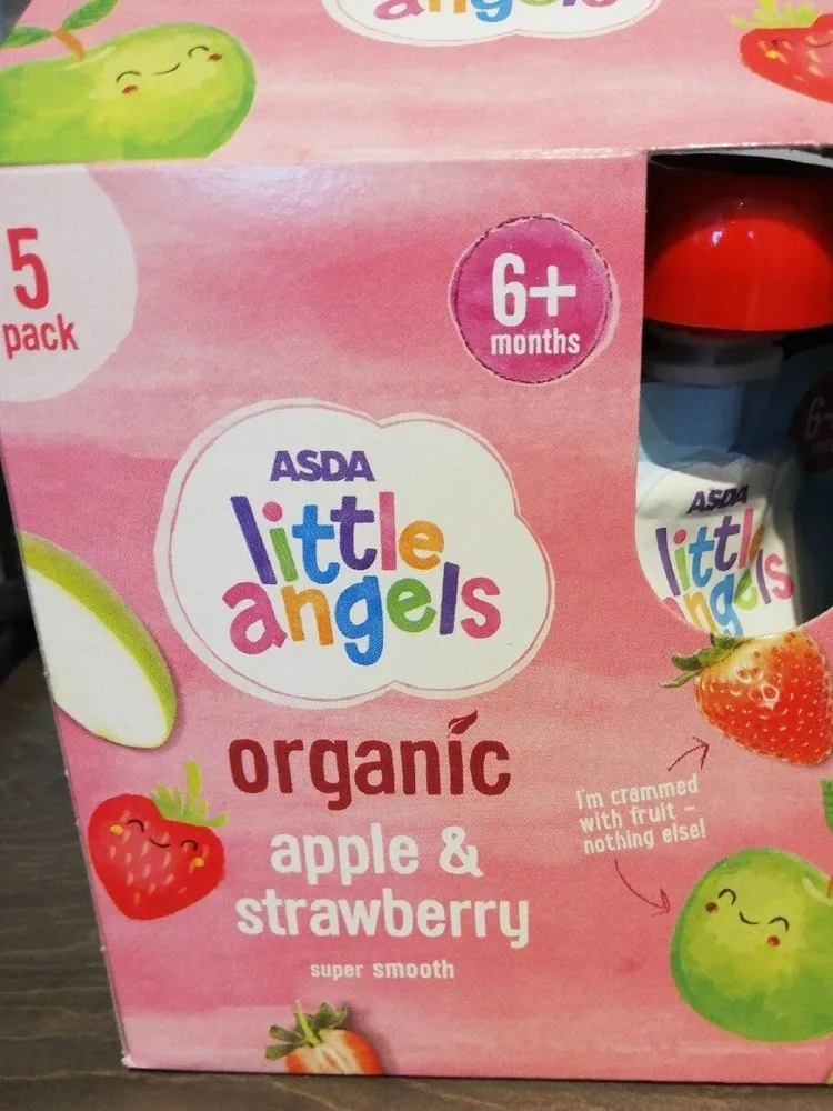 Organic apple and stawberry