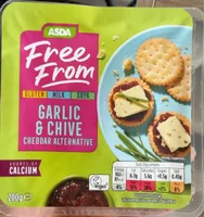 Garlic and chive cheddar alternative