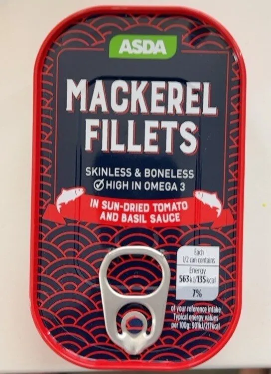 Mackerel Fillets in a Rich Sun-Dried Tomato and Basil Sauce