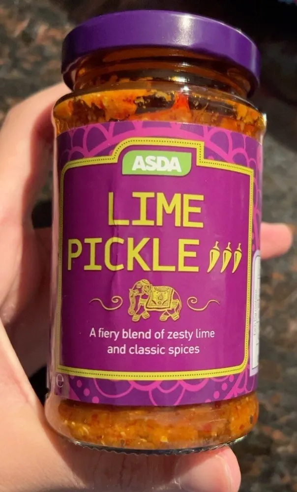 0000 LIME PICKLE Tangy and fiery, with zesty lime